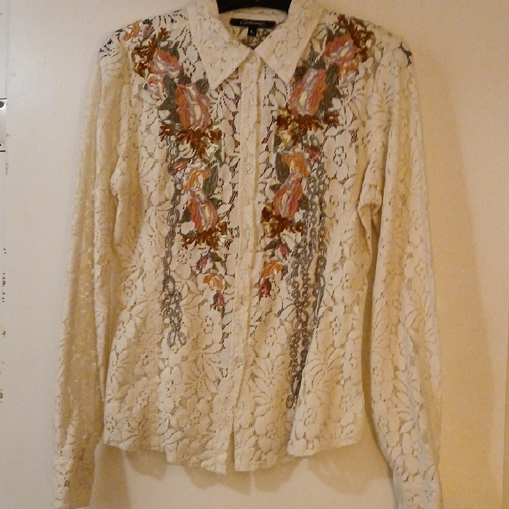 Floral Embroidered Lace Blouse Button Down - Cream L BUTTERFLIES. Love Beauty